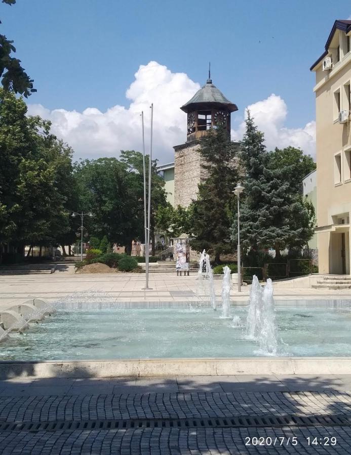 Hotel Kredo Sliven エクステリア 写真