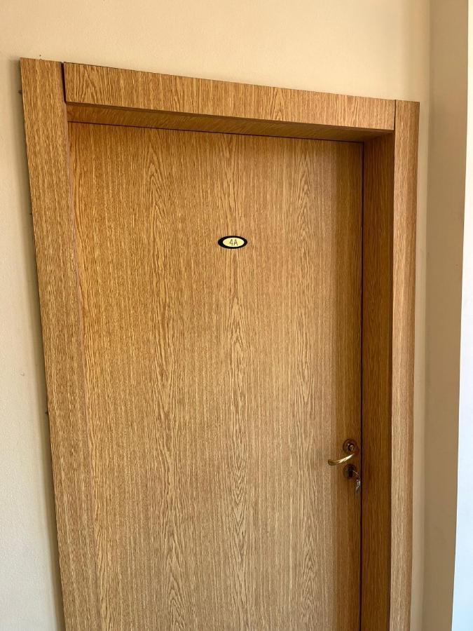 Hotel Kredo Sliven エクステリア 写真