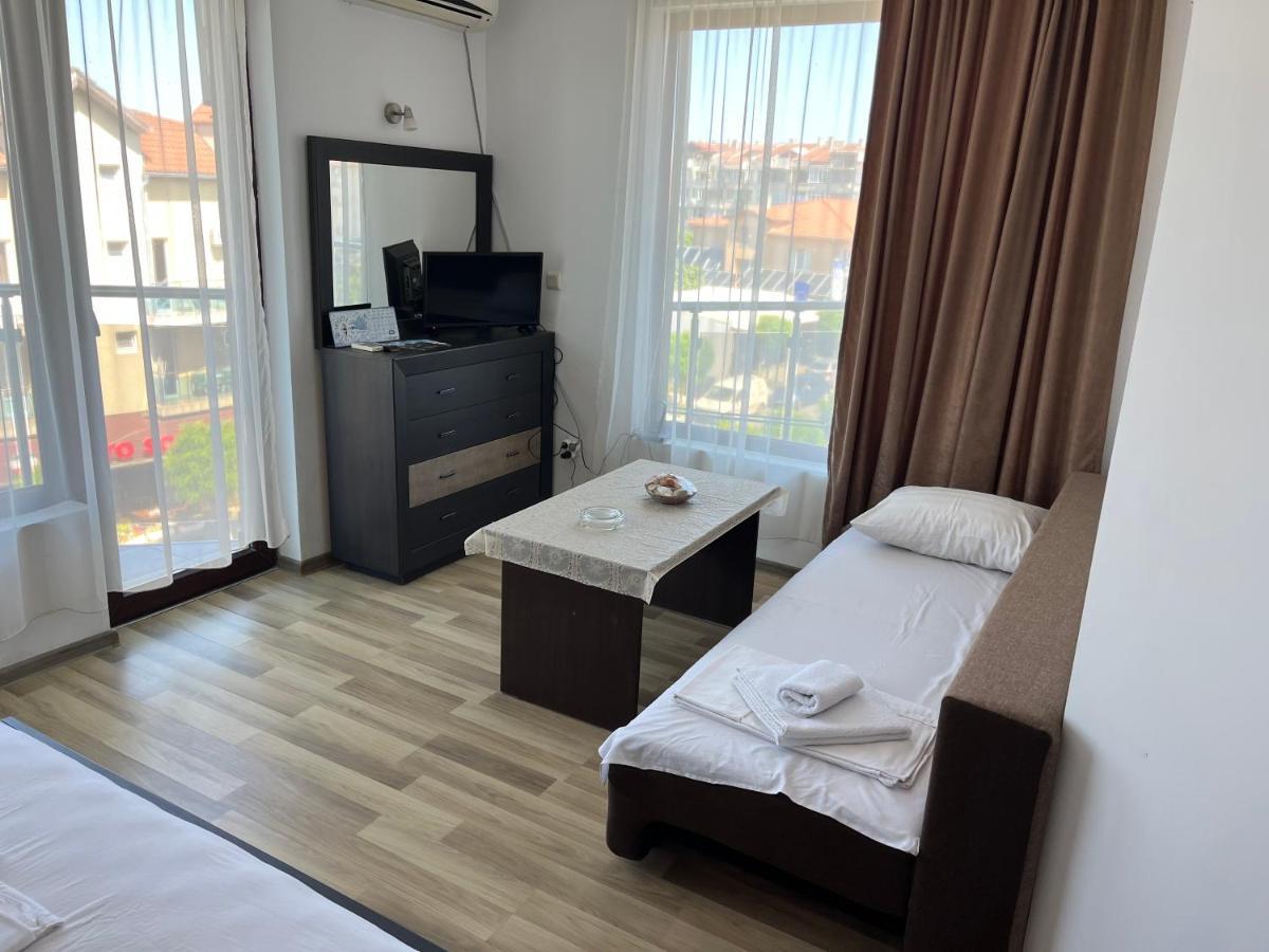 Hotel Kredo Sliven エクステリア 写真